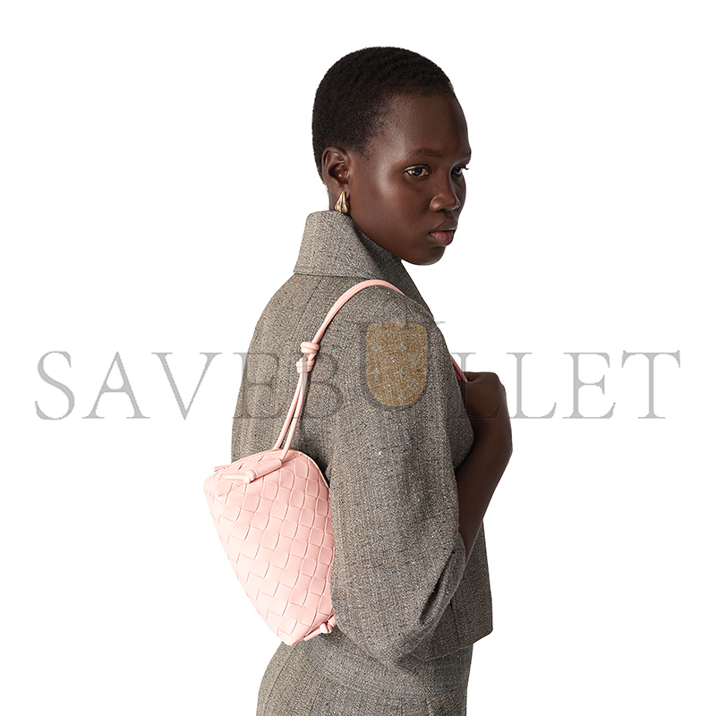 BOTTEGA VENETA CONCERT POUCH 794258VCPP15965 (18.5*11.5*8.5cm) BOTTEGA VENETA CONCERT POUCH 794258VCPP15965 (18.5*11.5*8.5cm)
